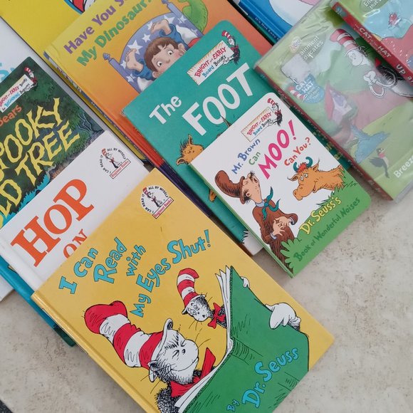 Dr. Seuss Hardcover Books + DVD + Stencil Bundle, Lot of 13 - Picture 3 of 6